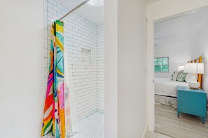 1 bedroom, iron/ironing board, internet, bed sheets - Freshly Remodeled Island Suite w/ Pool & Pet Friendly (Anna Maria)
