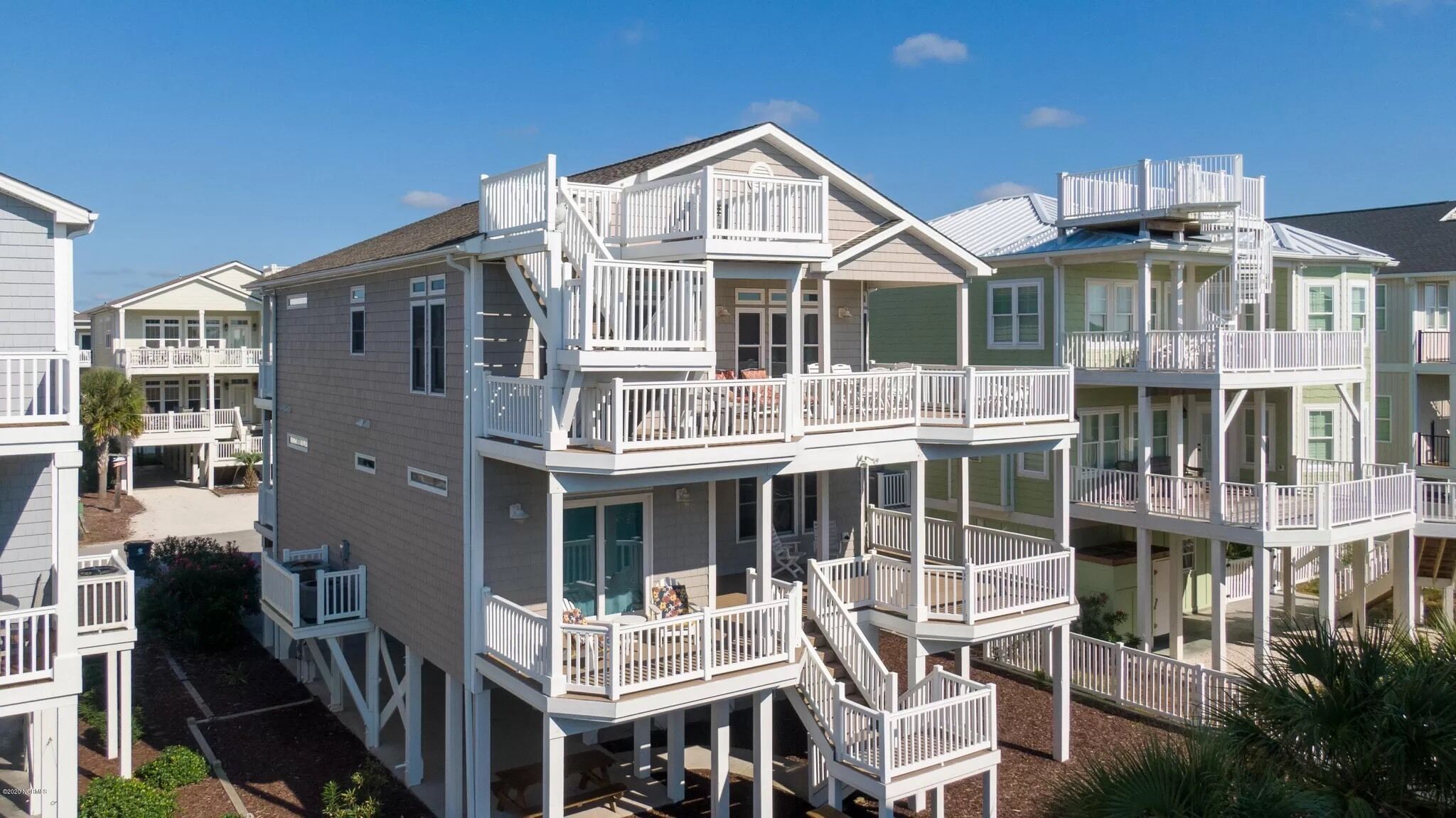 Beautiful home! Elevator. HOA first row pool, FREE linen service in August!