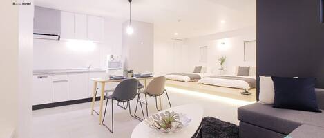 Strykejern/-brett, wi-fi og sengetøy