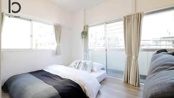 Iron/ironing board, WiFi, bed sheets