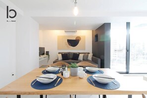 Interior - b hotel 601 Premium City View Apartment (Hiroshima City)