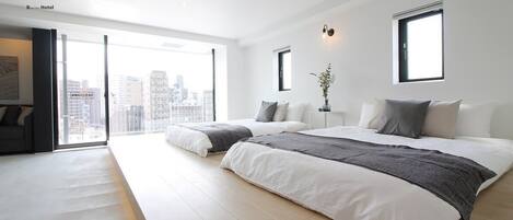 Iron/ironing board, WiFi, bed sheets