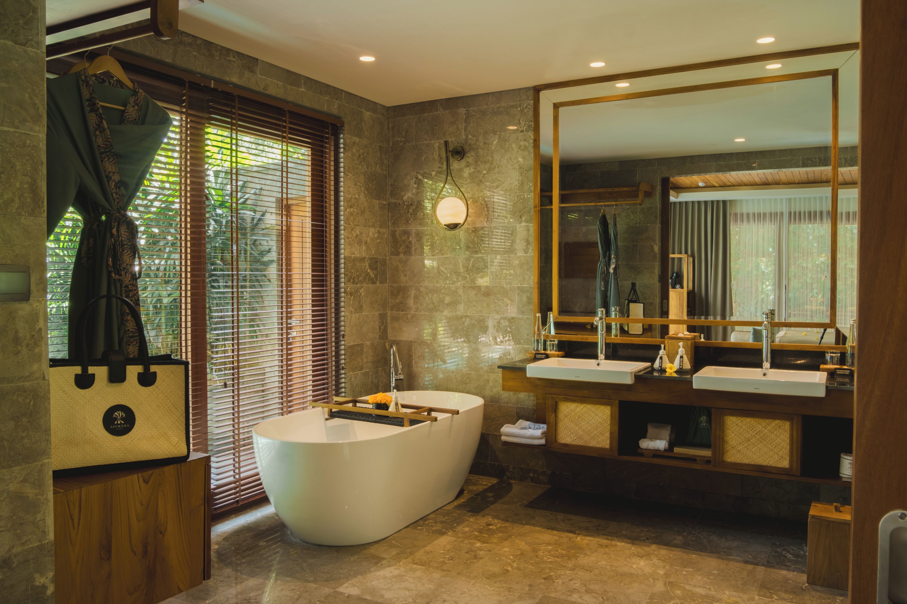 Photo - Adiwana Suweta