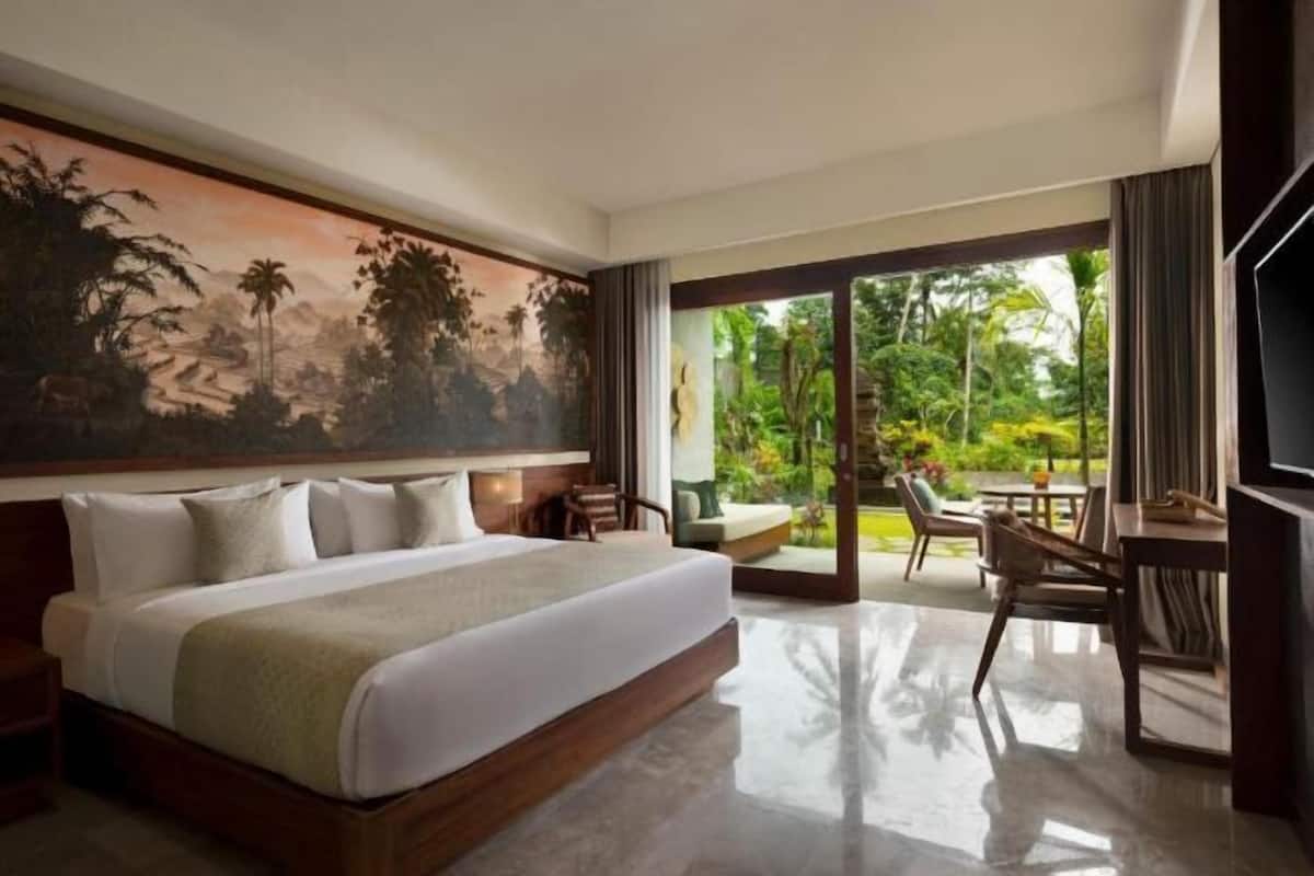 2 bedrooms, free minibar, in-room safe, free cribs/infant beds