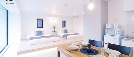 Iron/ironing board, WiFi, bed sheets