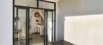 Treetop Bungalows with kitchen in local village with free bikes 2km to Pub St