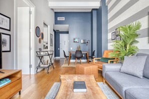 テレビ、ステレオ