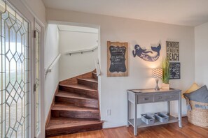 Interior - HEATED Pool! Amazing Ocean Views, Less than 1 Mile to Beach Access at Inlet, $300 in Free Tickets! (St. Augustine)