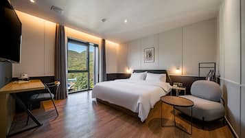 Deluxe Double Room | Premium bedding, down comforters, desk, soundproofing