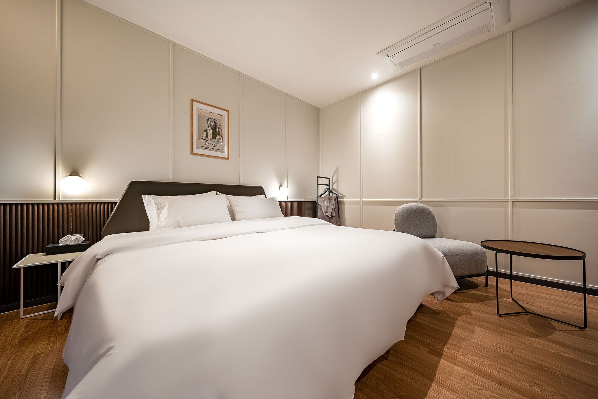 deluxe double room | premium bedding, down duvets, desk, soundproofing