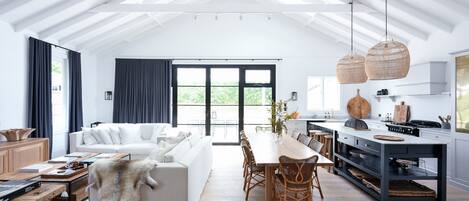 Smart-tv, pejs, videospil, bøger