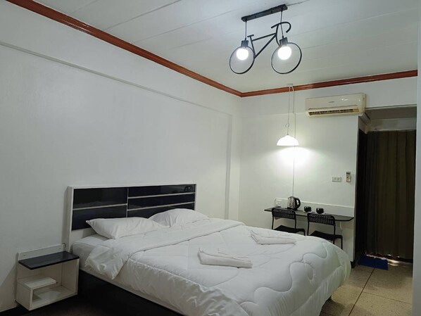 Superior Room | Free WiFi, bed sheets - Hotel Paraiso (Bangkok)
