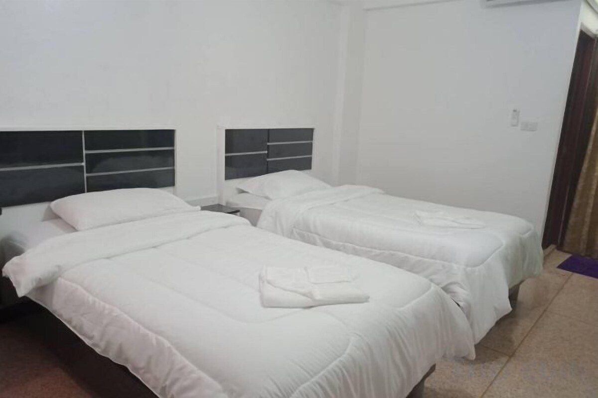 WiFi (free), bed sheets