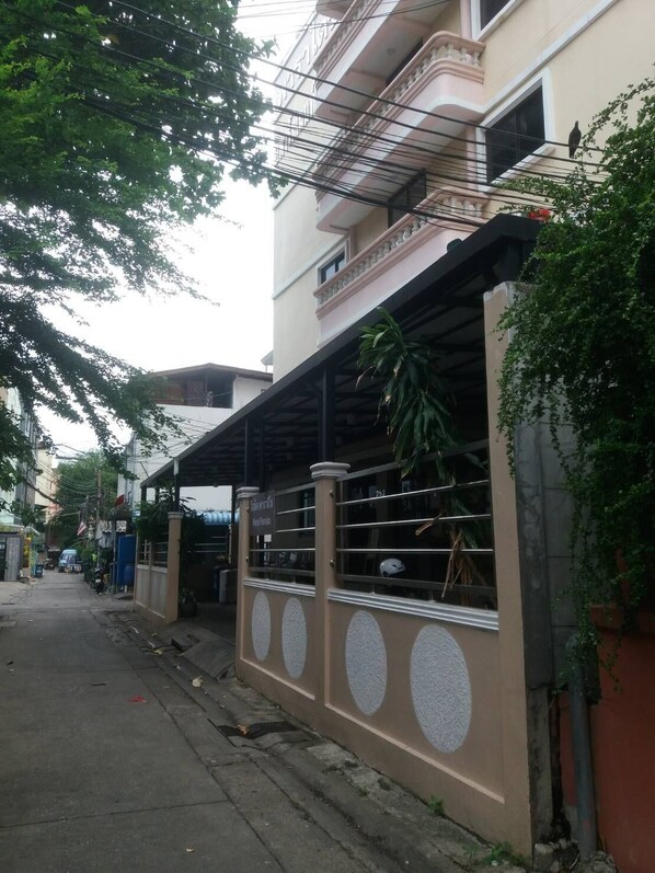 รูปภาพที่ไม่ได้จัดประเภท, 1 จาก 30, ปุ่ม