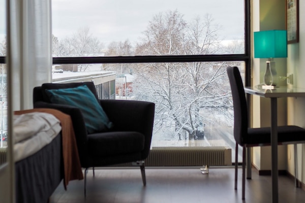 Standard Single Room | Desk, laptop workspace, blackout drapes, soundproofing