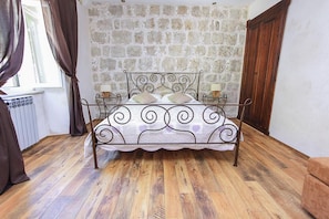 Estudio (2 Bedroom Studio Apt,Terrace) | 2 habitaciones, cunas y wifi gratis 