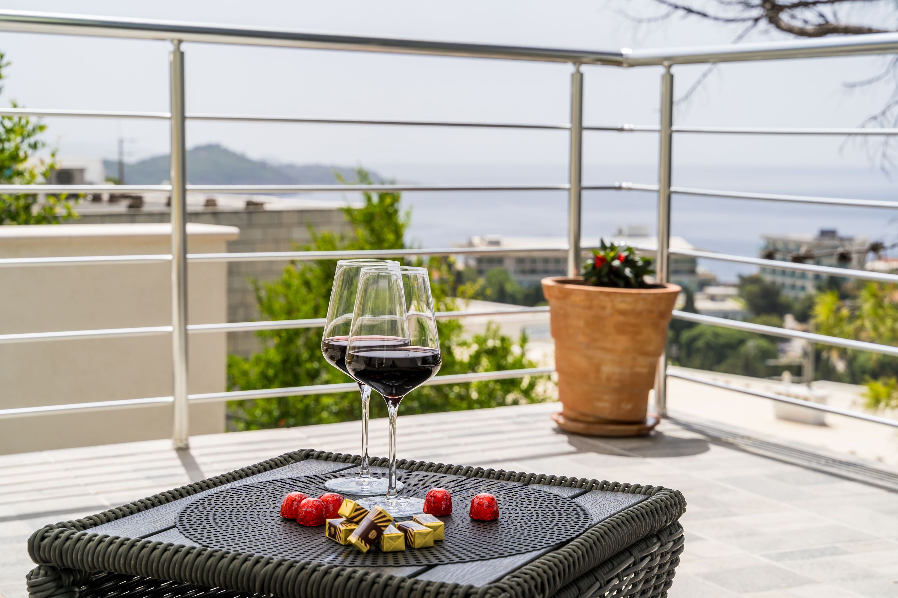 Apartment (One-Bedroom Apartment) | Terrace/patio