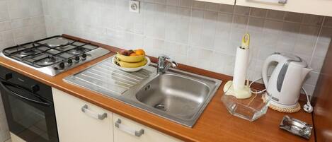 Apartment (One Bedroom Apartment - Andrije Hebra) | Private kitchen
