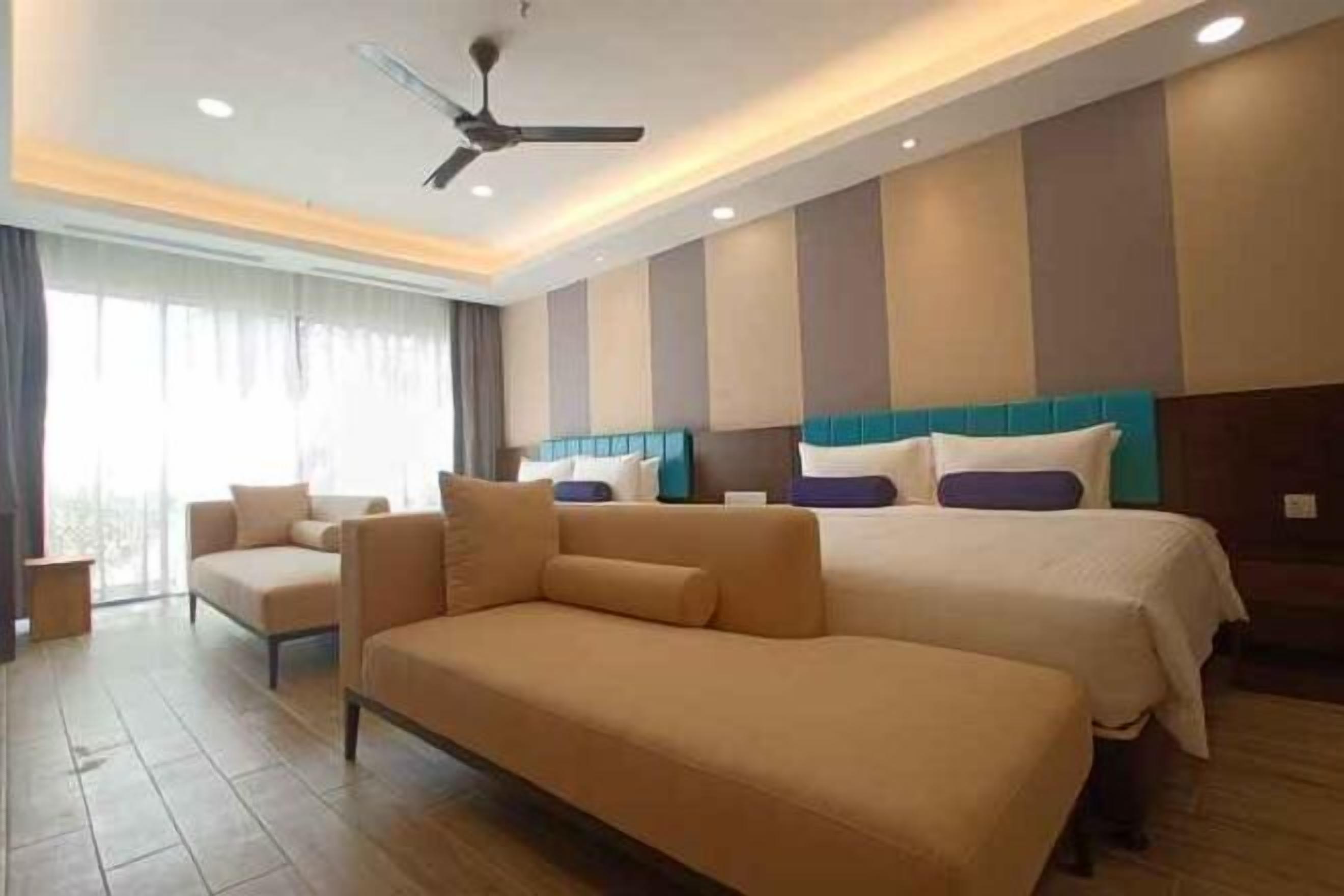 Minibar, wifi gratis y ropa de cama 