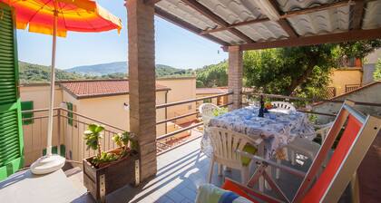 Residence La Valdana - 4 person apartment with swimming pool, tennis and parking 1km from the beach