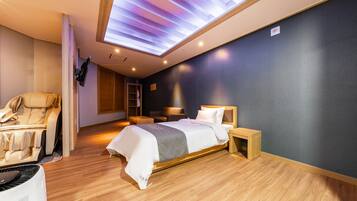 Premium Triple Room (Styler + Air Purifier + Massage Chair) | Premium bedding, down comforters, free minibar, individually furnished