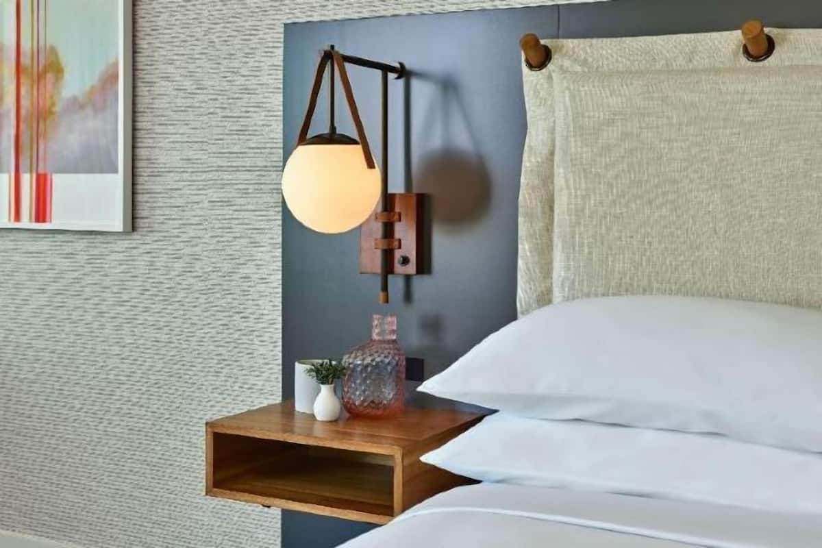 Premium bedding, minibar, in-room safe, laptop workspace