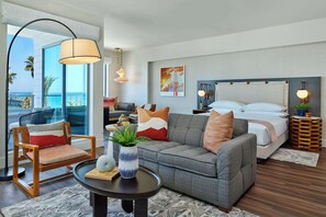 Ropa de cama de alta calidad y minibar 