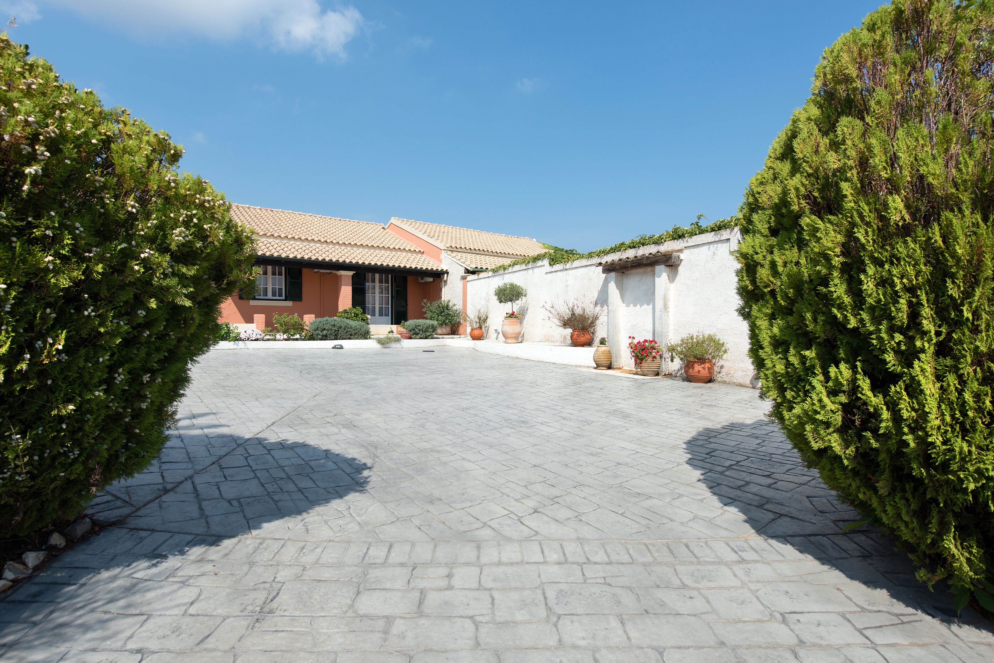 Fachada de la propiedad