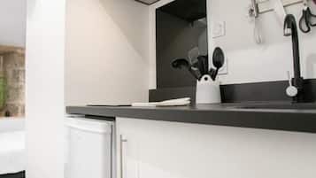 Refrigerador, microondas, parrilla de estufa y lavavajillas