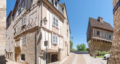 Studio-Komfort-Nasszelle-Strassenblick-Le Cocon