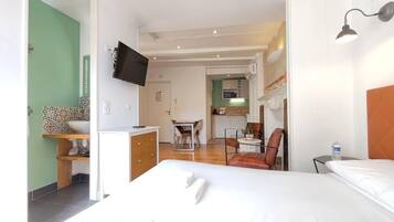 1 chambre, fer et planche Ă repasser, Wi-Fi gratuit, draps fournis