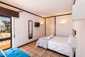 1 bedroom, iron/ironing board, free WiFi