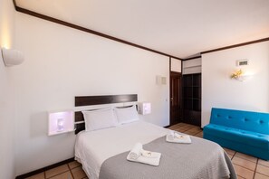 1 chambre, fer et planche à repasser, Wi-Fi gratuit