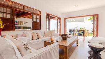 House | Living room | TV