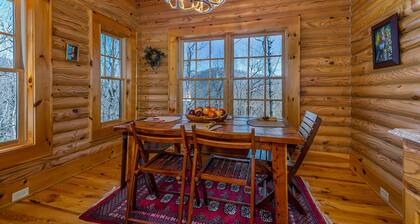 Nature's Den | Pet-Friendly, Mountaintop Cabin in Columbus