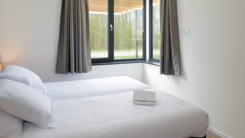 Villa | 3 bedrooms, individually furnished, bed sheets