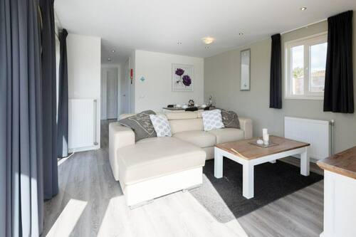 House | Living room