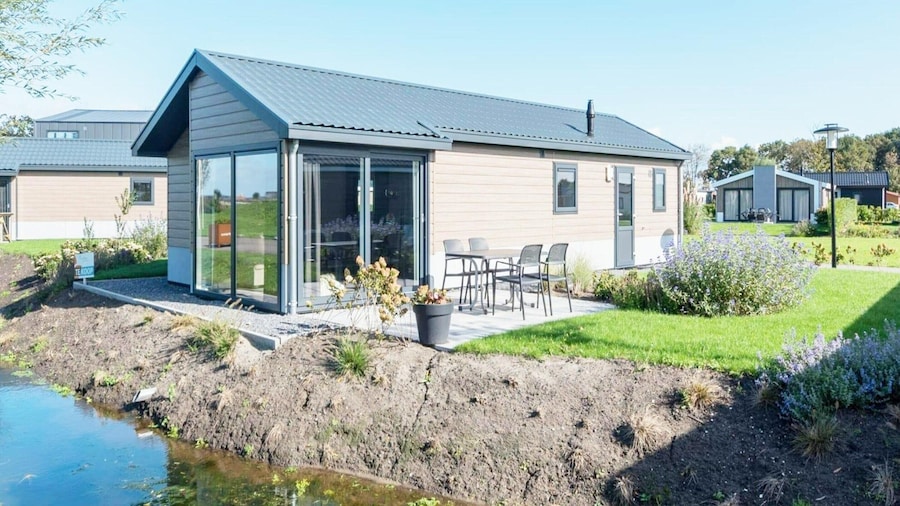 Comfortable Chalet Located in the Polder, Near Alkmaar