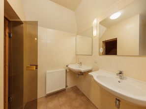 House | Bathroom