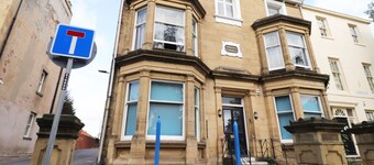 Bright Apartment in Doncaster near Keepmoat Stadium