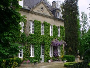 Exterior - Splendid 19th-century Mansion Near Lascaux, Sarlat-la-canéda (La Feuillade)