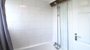 Unclassified image, 4 of 19, button - Swanky Apartment in Doncaster near Cast Theatre (Doncaster)