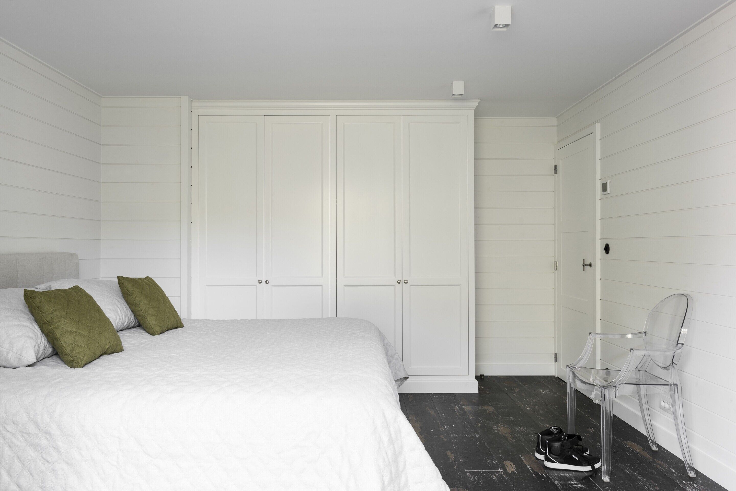 House | 5 bedrooms, individually furnished, bed sheets