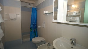 Unclassified image, 4 of 17, button - Nice Studio With Covered Terrace on the Beautiful Lake Como (Dervio)