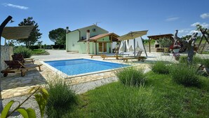 Unclassified image, 3 of 11, button - Modern Holiday Home With Pool in Cabrunici (Svetvincenat)