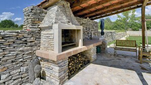 Unclassified image, 2 of 11, button - Modern Holiday Home With Pool in Cabrunici (Svetvincenat)