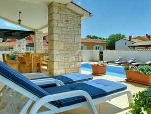 Villa | Pool | Inomhuspool och utomhuspool