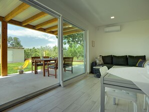 Balcony - Holiday Home Fazana Near Beach (Fazana)