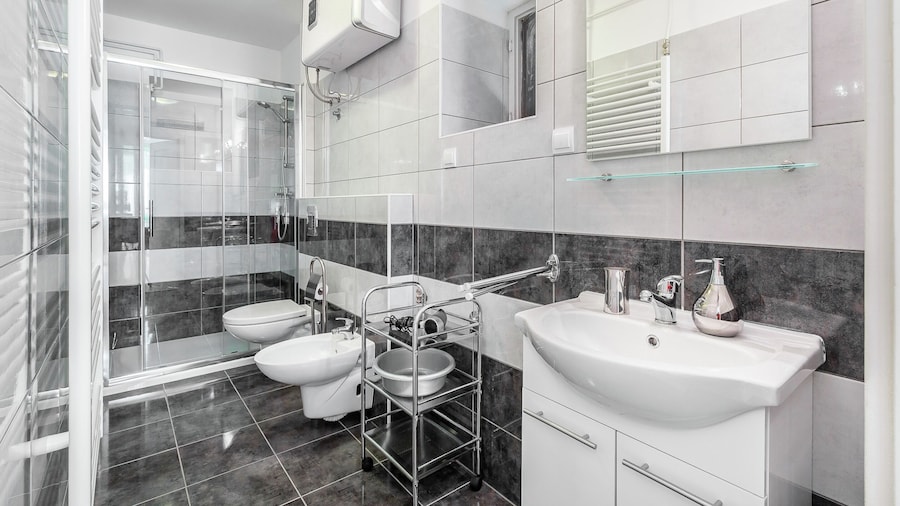 Lovely Apartment Near the Sea & the Center