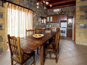 Dining - Villa Kimothoe With Private Large Pool & Sea Views Near Famous Elafonissi Beach (Kissamos)